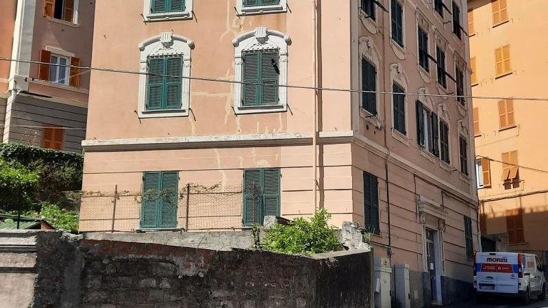 RIVAROLO (Teglia) Via Monte Sei Busi liberi  vani 5